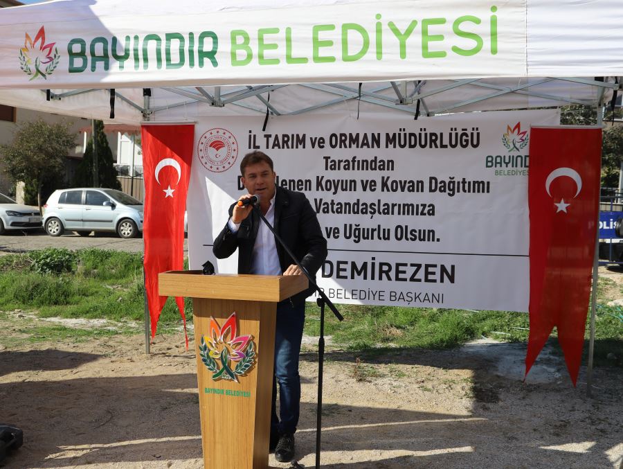 İzmir İl Tarım ve Orman Müdürlüğü’nün Küçükbaş ve Kovan Dağıtımı Töreni Bayındır’da Yapıldı 
