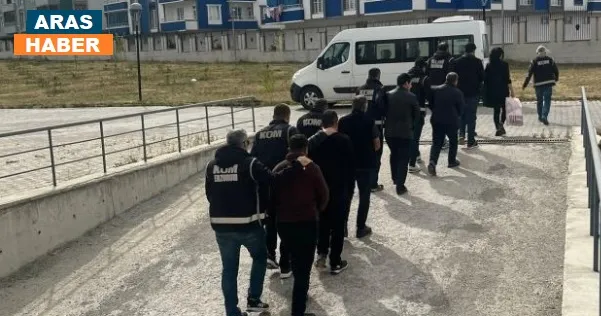 5 İLDE DOLANDIRICILIK OPERASYONU YAPILDI