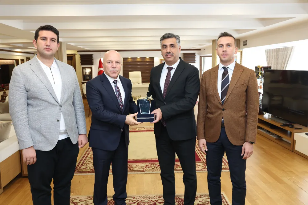 BÜYÜKŞEHİR’İN “SIFIR ATIK KAFE VE OTOBÜS DURAĞI PROJESİ” TÜRKİYE BİRİNCİSİ OLDU!