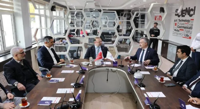 Atatürk Üniversitesinde dijital bilgi üretim seferberliği