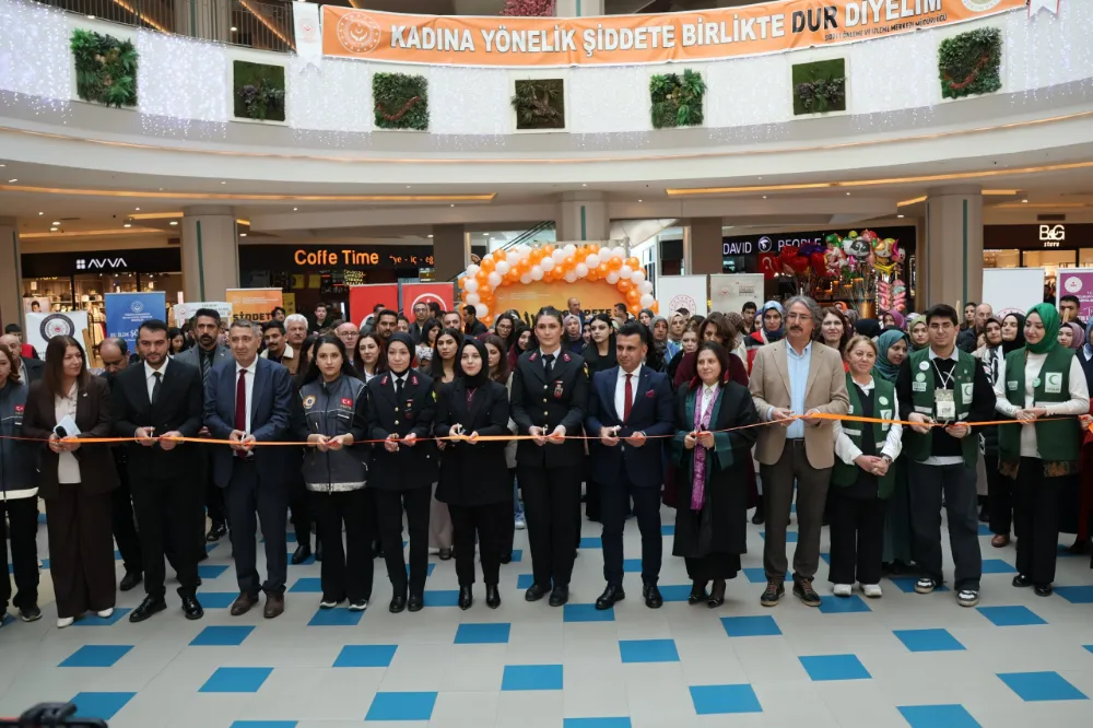 “Toplumsal Çığlık Sanata Döndü: 25 Kadın 25 Hikâye Sergisi Açıldı”