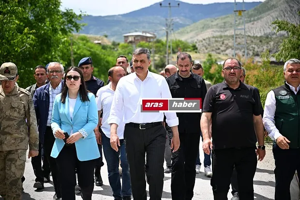 Vali  Mustafa Çiftçi, Uzundere’de Meydana Gelen Toprak Kayması Sonrası Bölgede İncelemelerde Bulundu