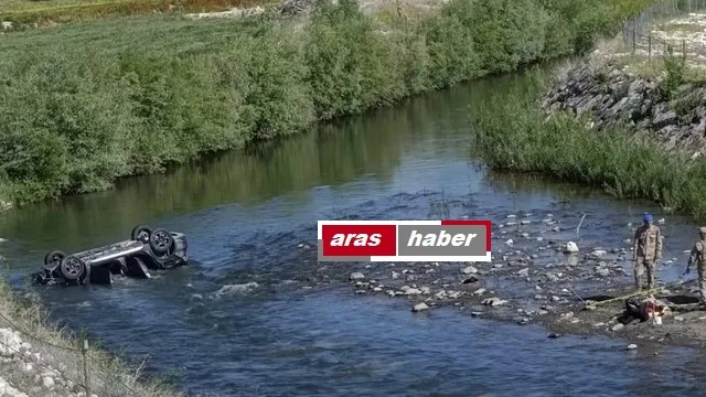 Dereye uçan otomobildeki çift ile çocukları öldü