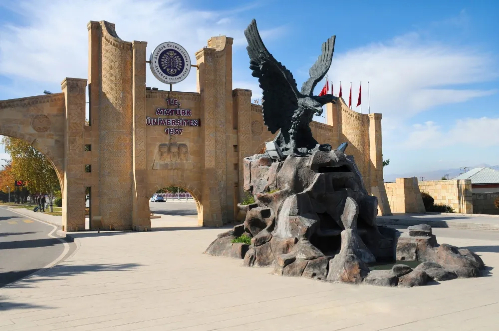 ATATÜRK ÜNİVERSİTESİ