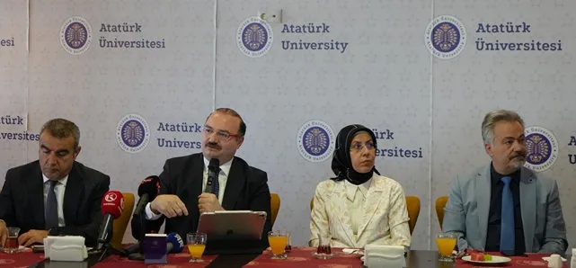Atatürk Üniversitesi Rektör Prof. Dr. Ahmet Hacımüftüoğlu,