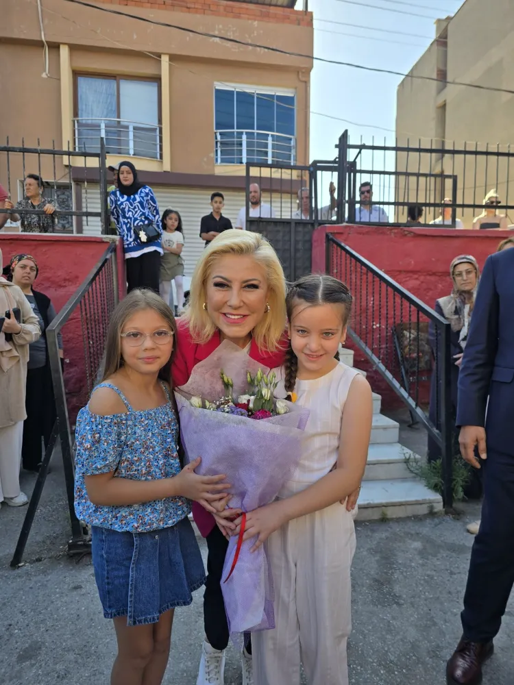 AK PARTİ İZMİR MİLLETVEKİLİ ŞEBNEM BURSALI’DAN EĞİTİME BÜYÜK DESTEK